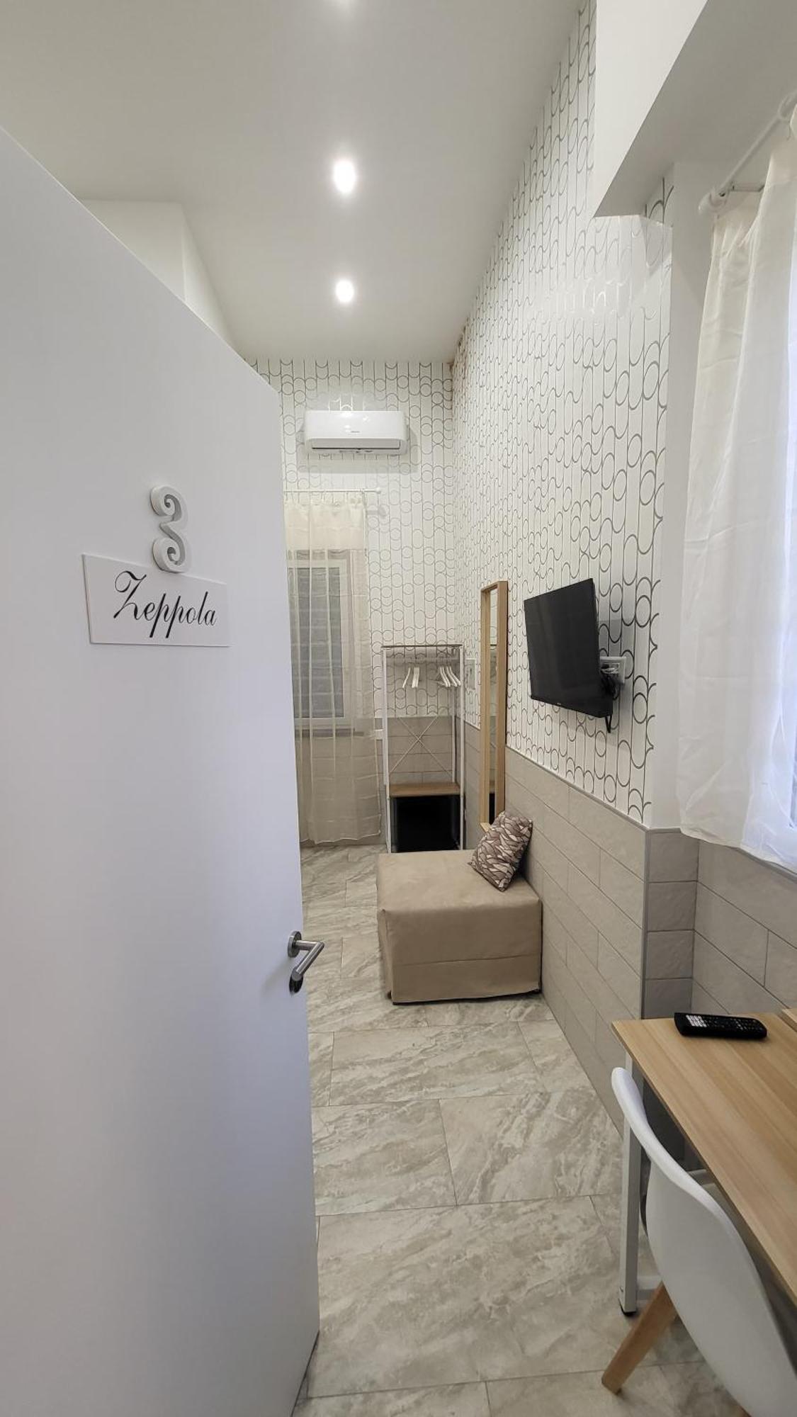 Il Biscottino Rooms เนเปิลส์ ภายนอก รูปภาพ